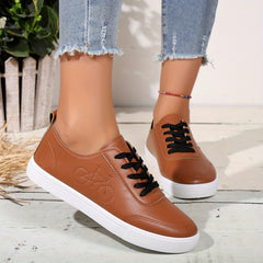 Women's Flat Lace Up Skate Shoes Low Top Sneakers