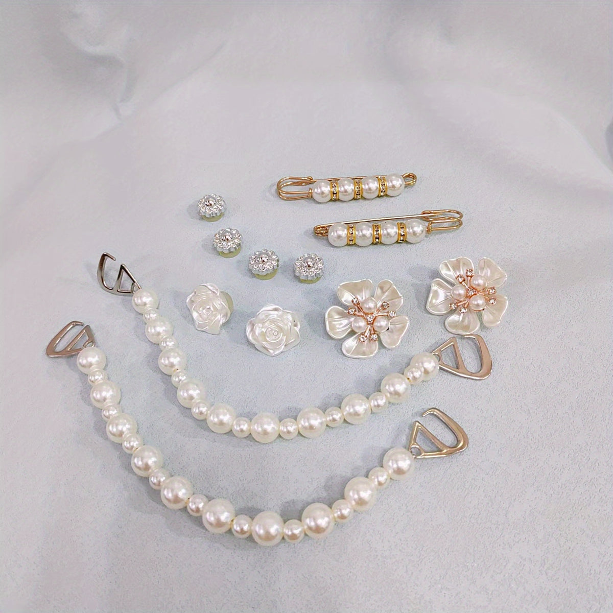 12pcs Hole Shoe Accessories Set, Pearl Chain, Flower Buttons for Crocs