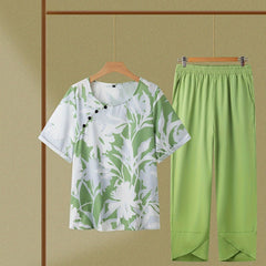 Women's Plus Floral Top & Solid Pants Set