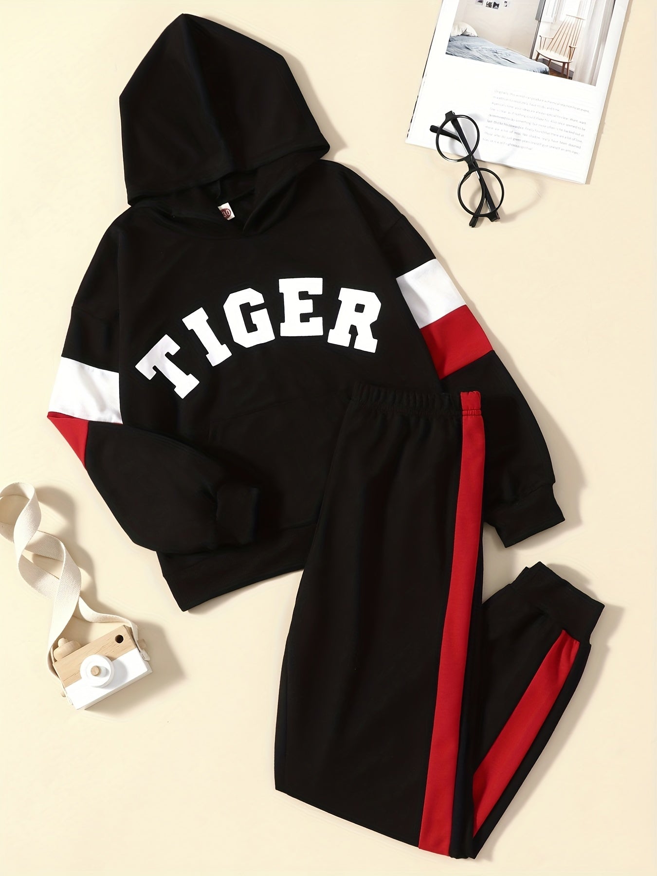 Boy's Tiger Print Hoodie & Sweatpants Set for Spring Fall