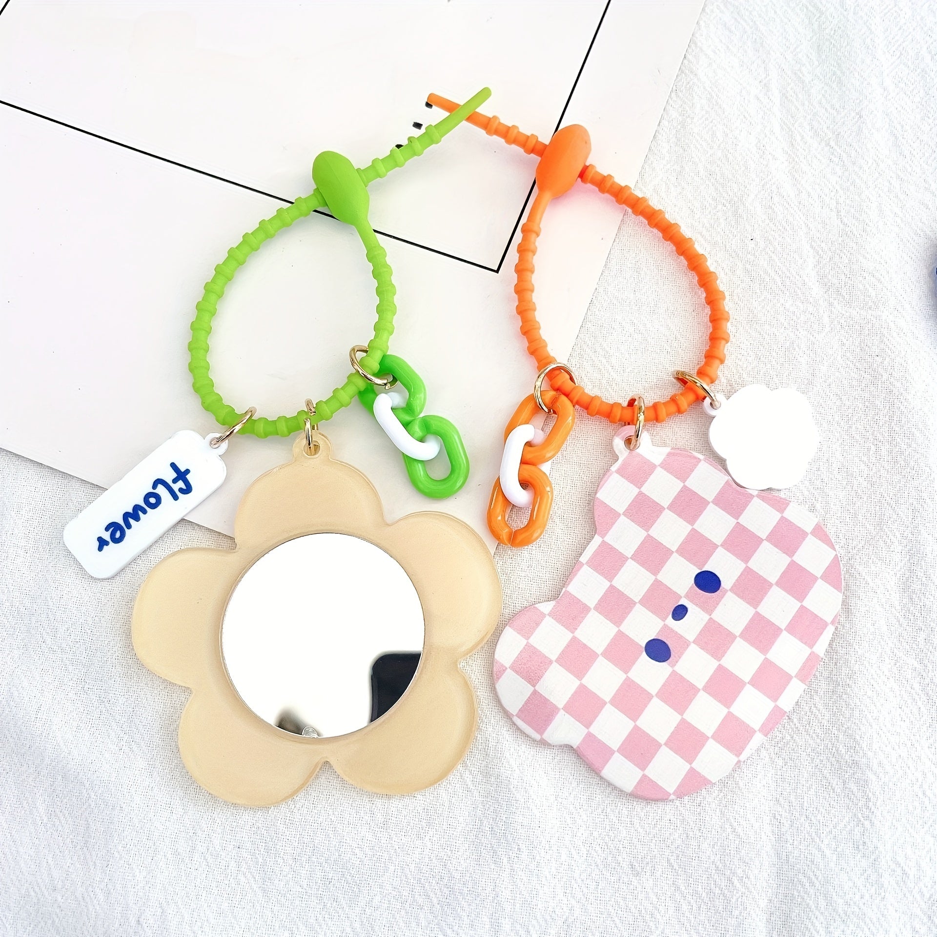 Plaid Print Frame Decor Compact Mirror Keychain