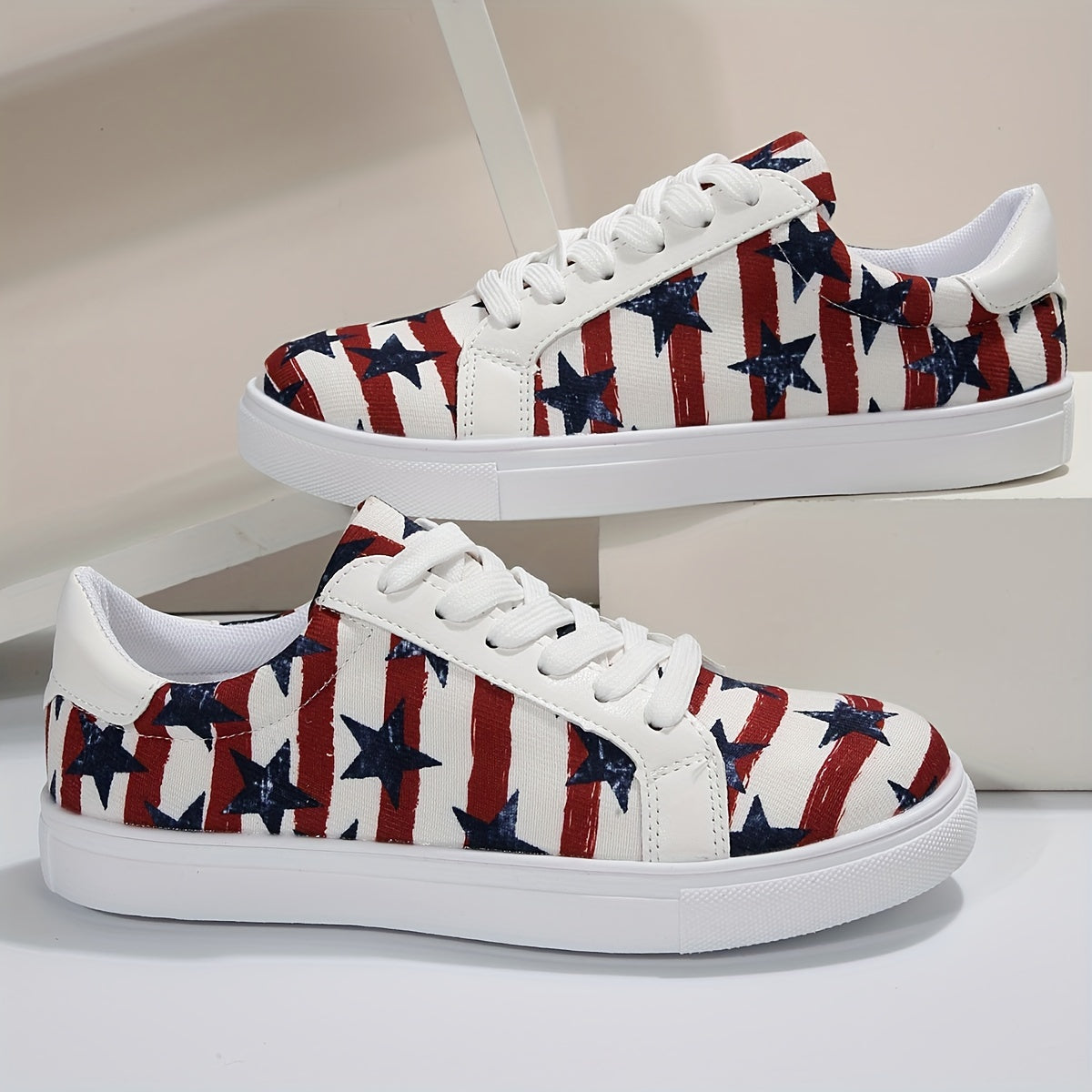 Women's Star Pattern & Striped Sneakers Low Top Canvas Shoes