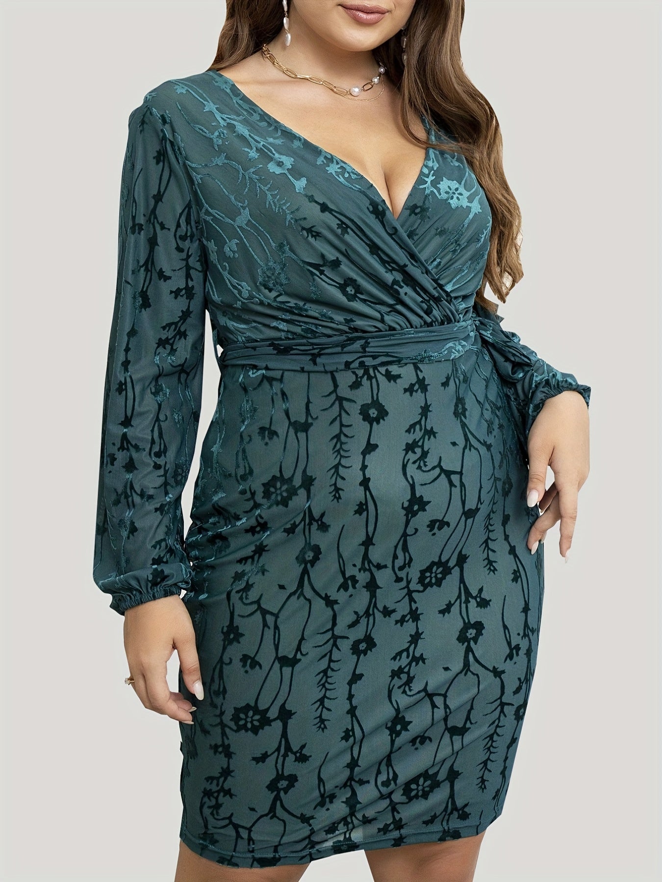  Floral Jacquard Lantern Sleeve Bodycon Dress