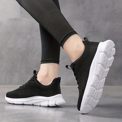 Women's Sporty Non-slip Running Shoes Lace Up Outdoor Mesh Sneakers Lightweight