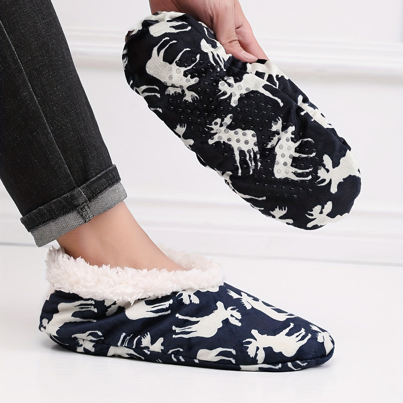 Cozy Deer Slippers for Men Winter Shoes