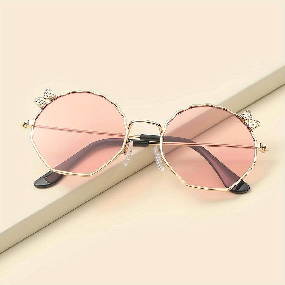 Stylish Bow Sunglasses for Sun Protection