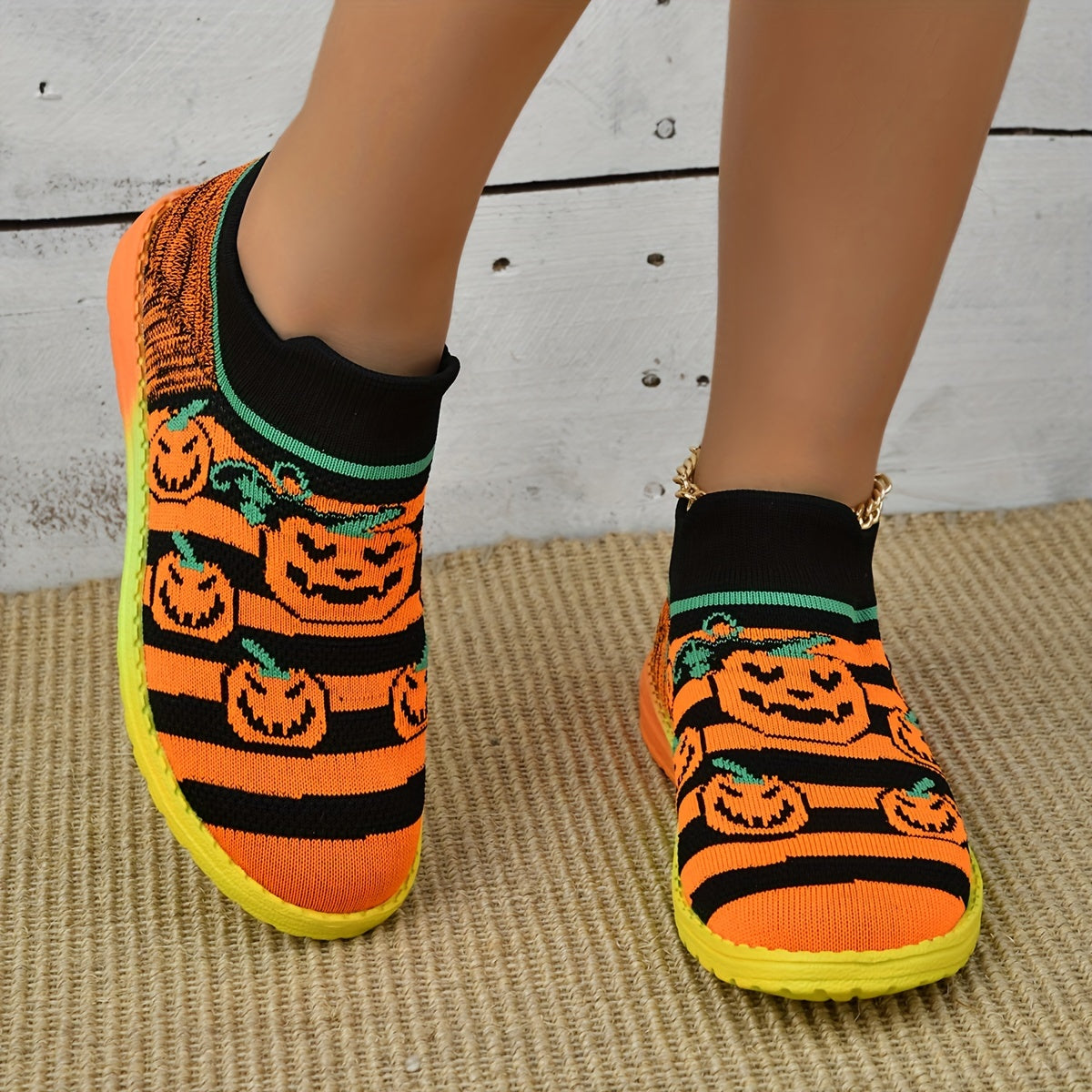 Women's Pumpkin Ghost Pattern Mesh Sneakers Sporty Running Shoes For Halloween