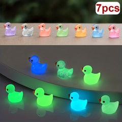 7pcs 10pcs Mini Multicolor Luminous Duckling Car Ornaments