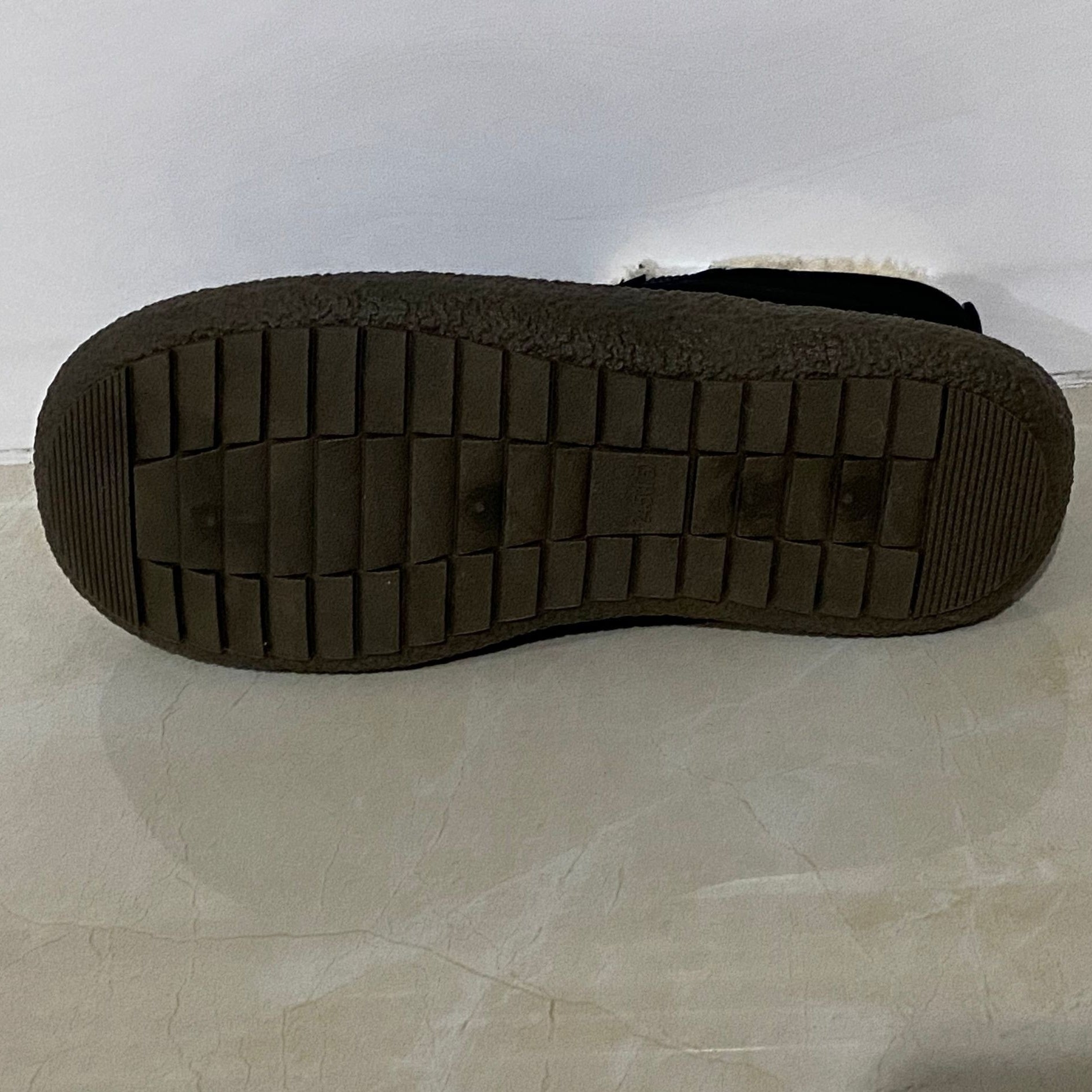 Women's Solid Snow Boots Plush Lined Slip On Winter Non Slip Boots