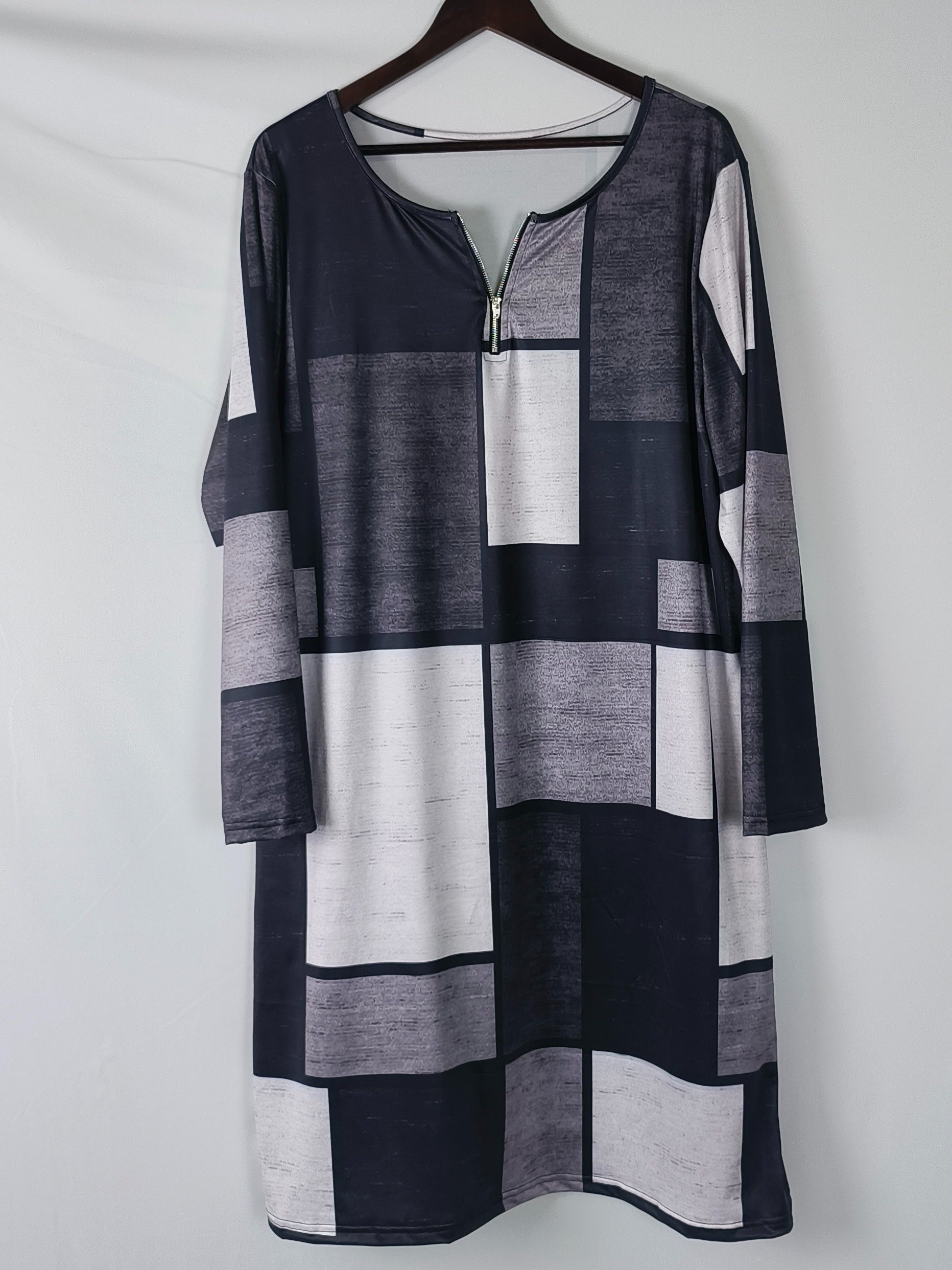  Patchwork Print Long Sleeve Dress