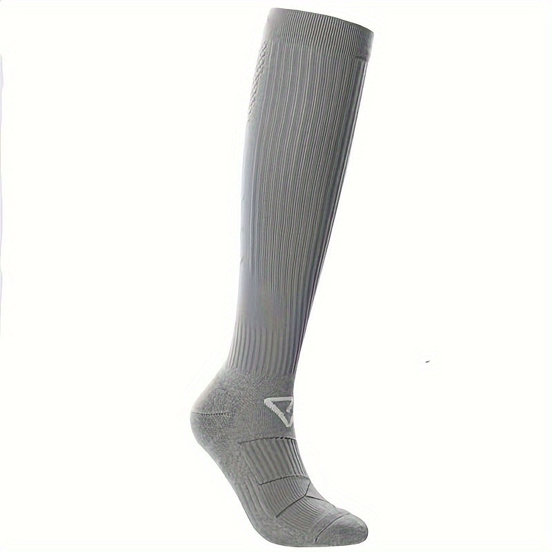 Men's Calf Sport Socks Nylon Blend Breathable Sweat Absorbing Socks