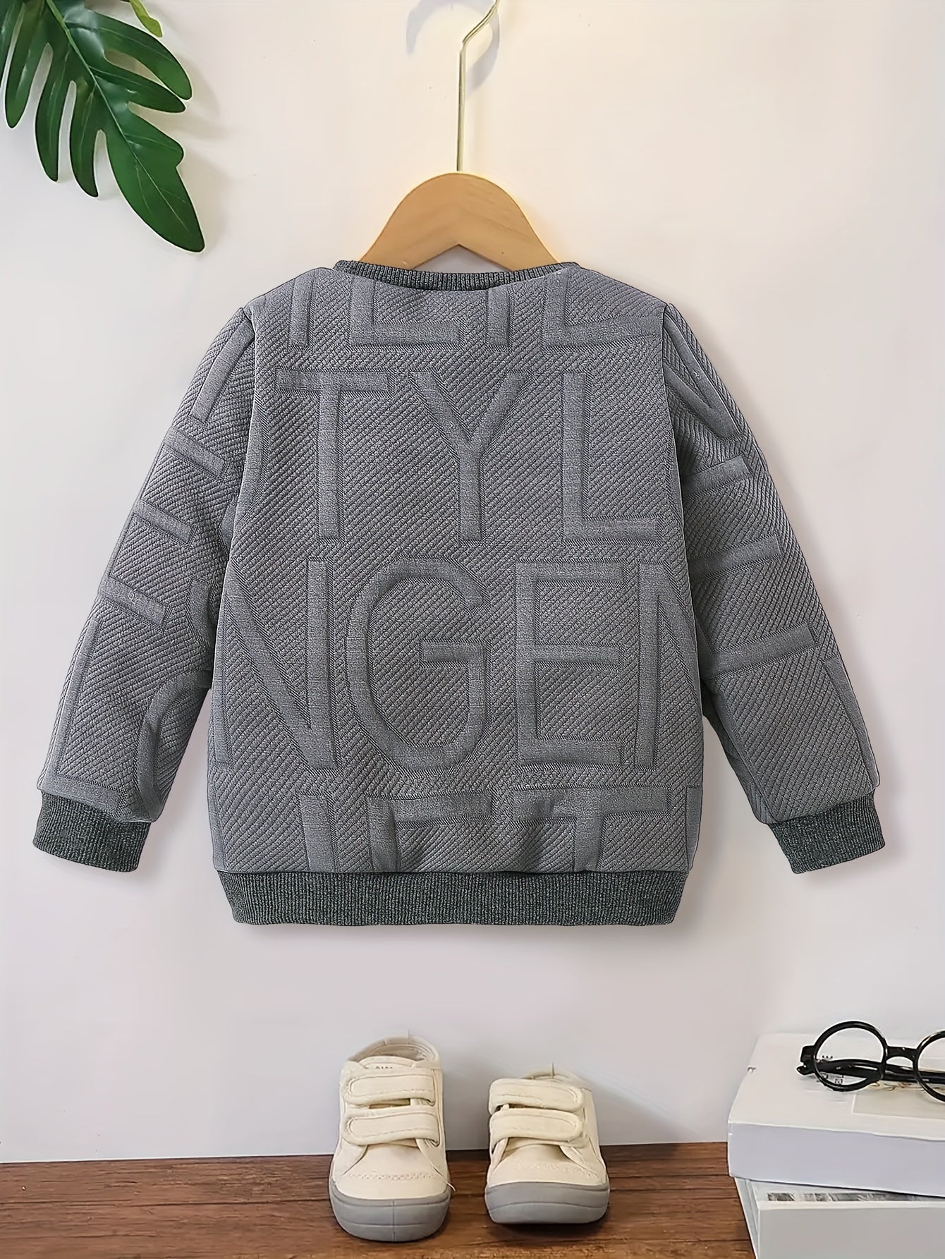 Boys Casual Letter Textured Pullover Sweatshirt