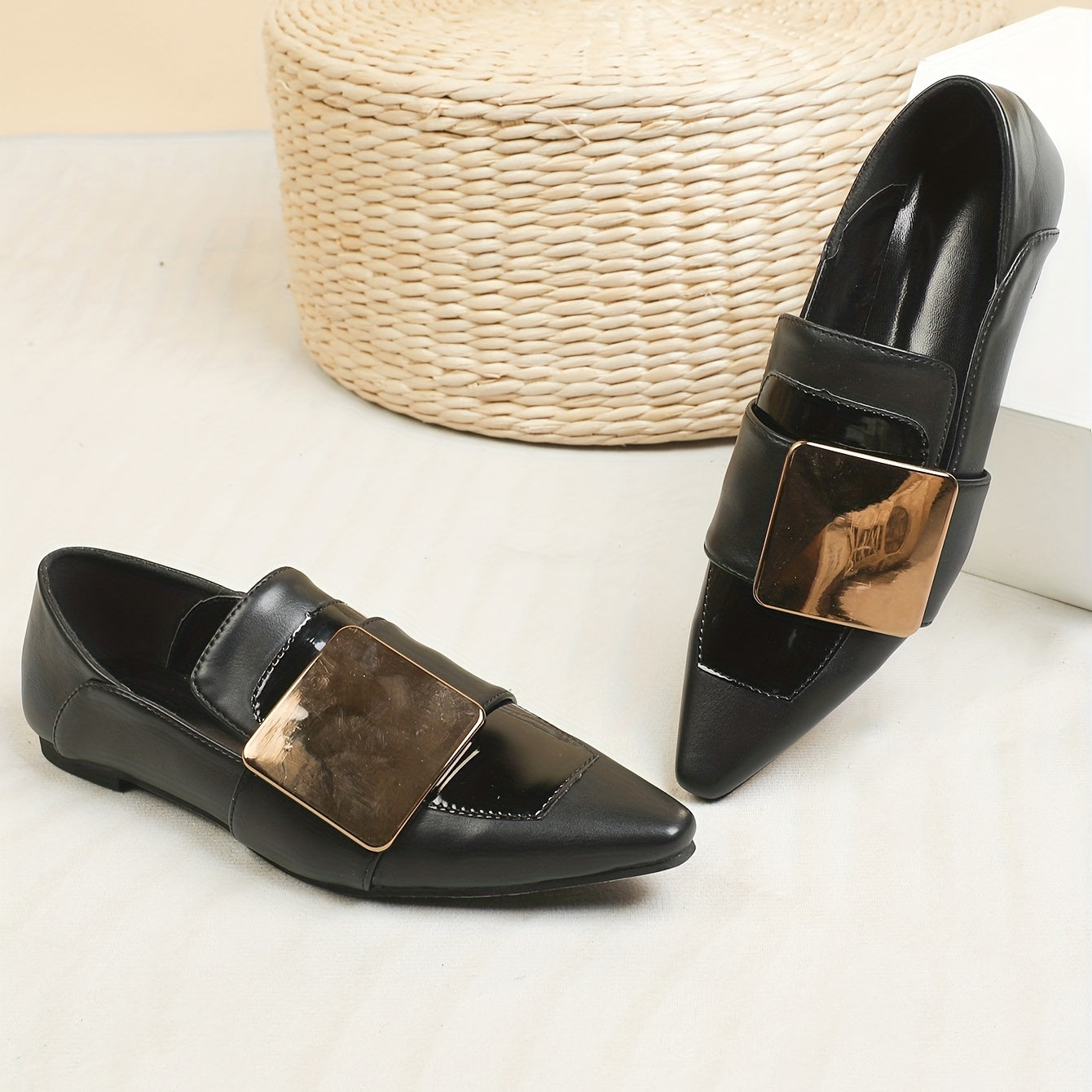 Metallic Decor Flats Women's Pointed Toe Slip On Faux Leather Shoes