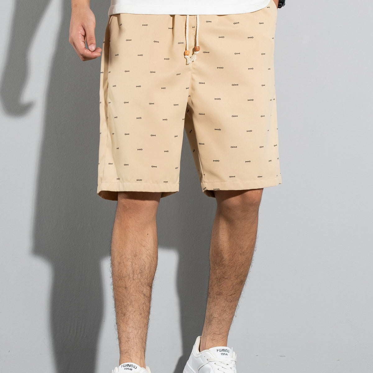 Fish Bone Allover Print Shorts Men's Casual Solid Shorts