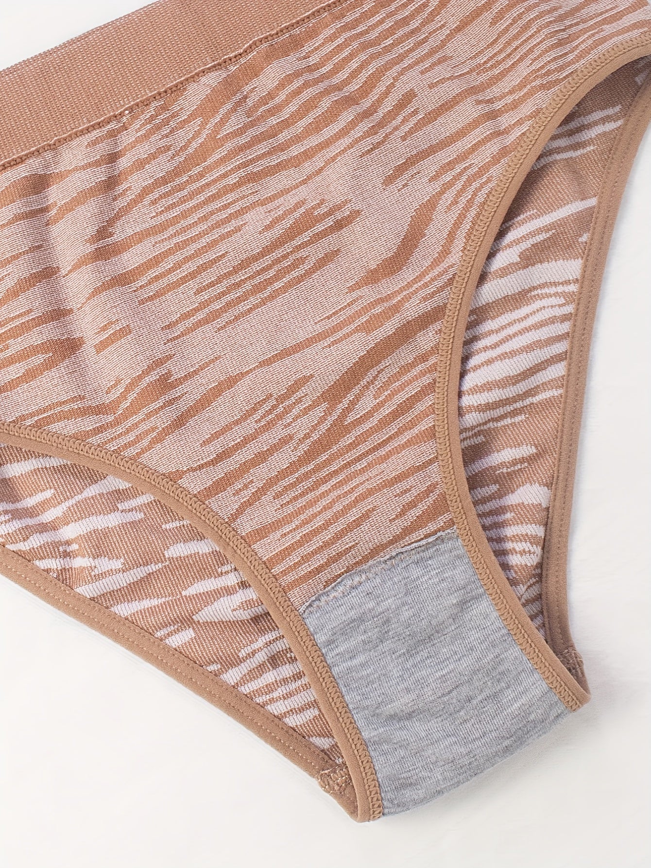 Striped Wireless Bra & Panties Set Women's Lingerie