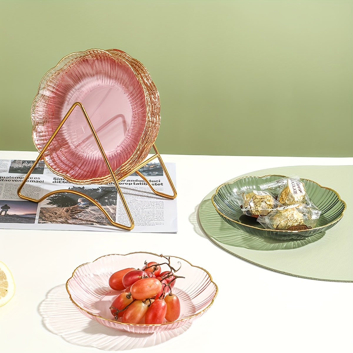 Flower-shaped Bone Dish Golden Edge Plate for Snacks or Fruits