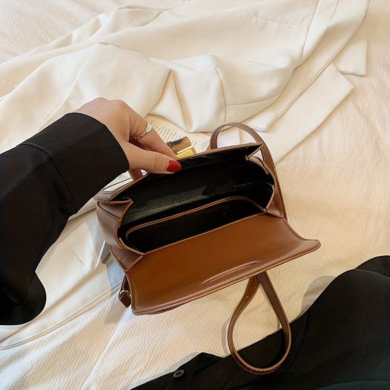 Straw Handbag Wooden Turn Lock Shoulder Bag Crossbody Bag