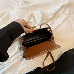 Straw Handbag Wooden Turn Lock Shoulder Bag Crossbody Bag