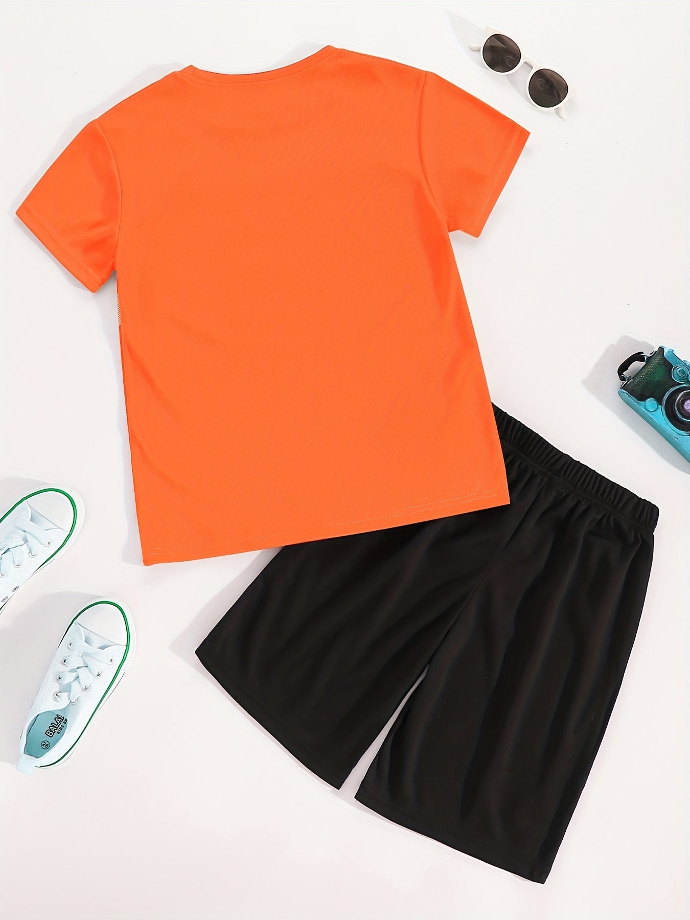 2pcs Boys Sport Outfit Short Sleeves Round Neck T shirt & Shorts Casual
