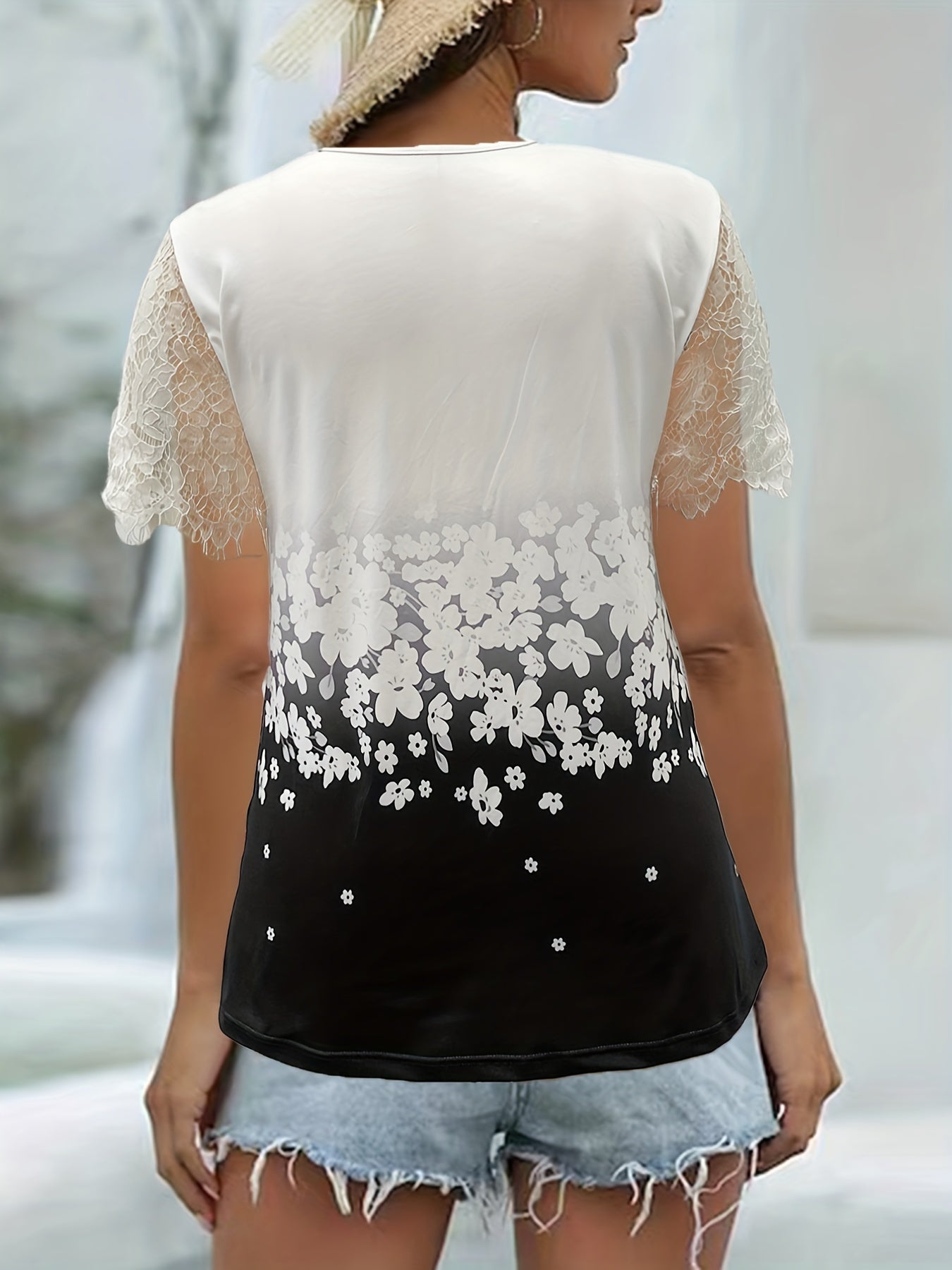 Colorblock Floral Print Lace Sleeve Blouse