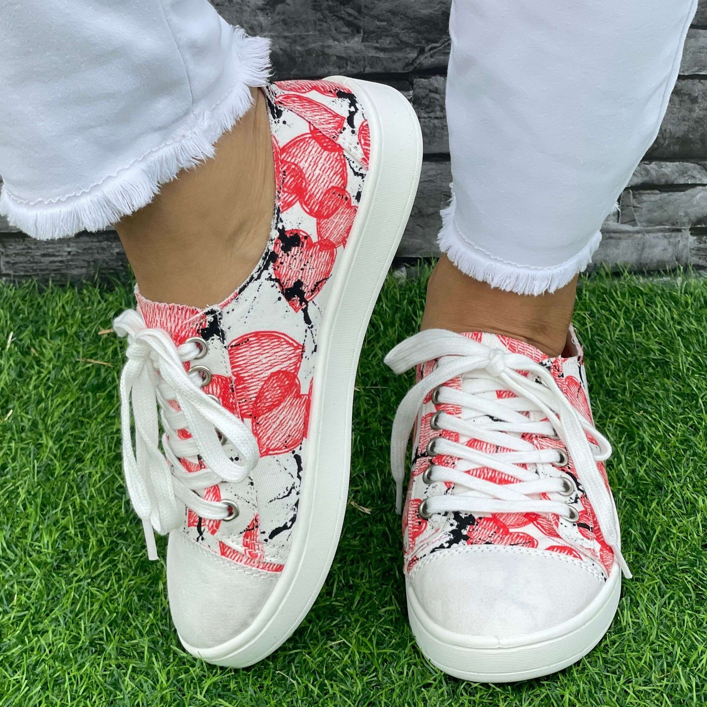 Pink Peach Heart Pattern Board Shoes Women's Shallow Mouth Casual Shoes