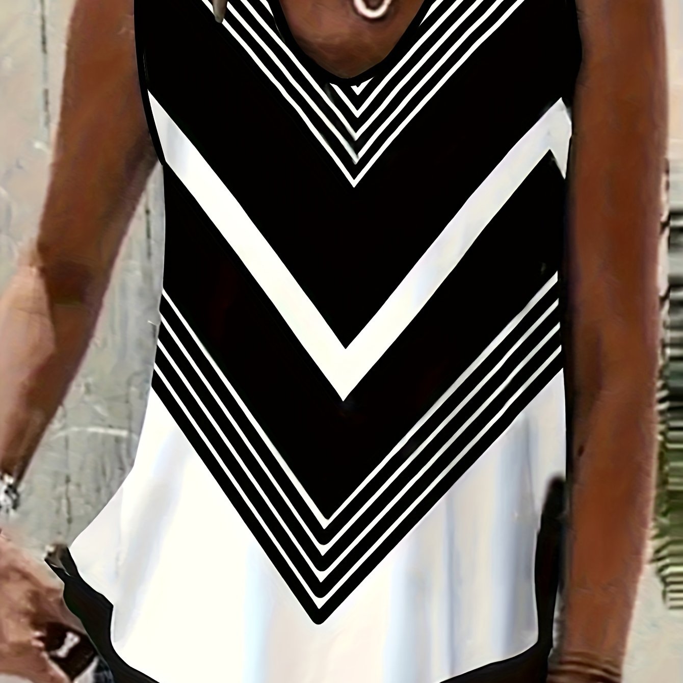 Geometric Print Tank Top V Neck Sleeveless Summer Top