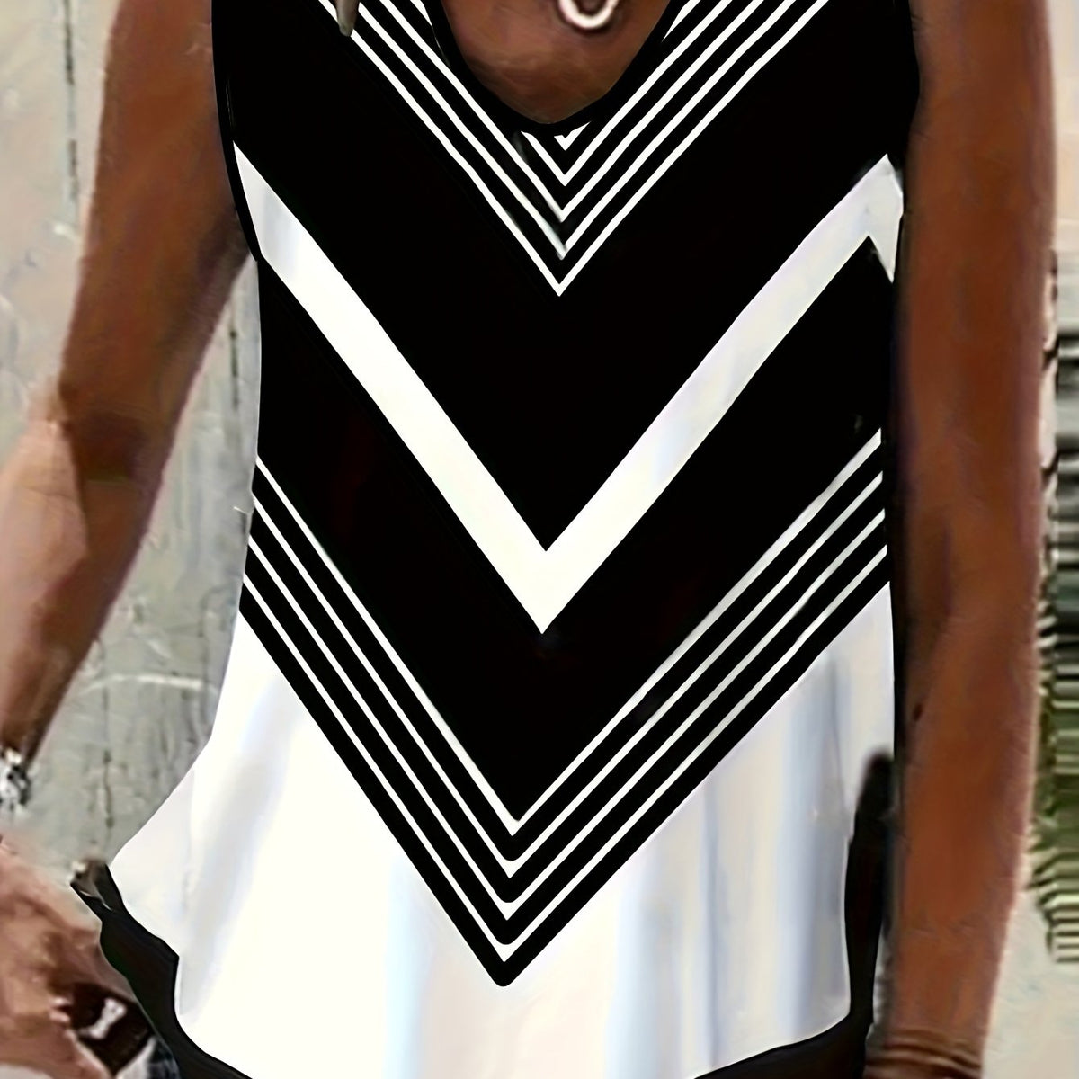 Geometric Print Tank Top V Neck Sleeveless Summer Top