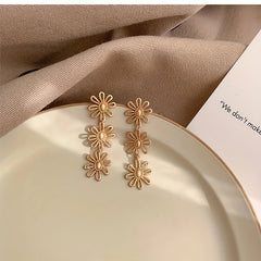 Vintage Daisy Tassel Earrings for Women