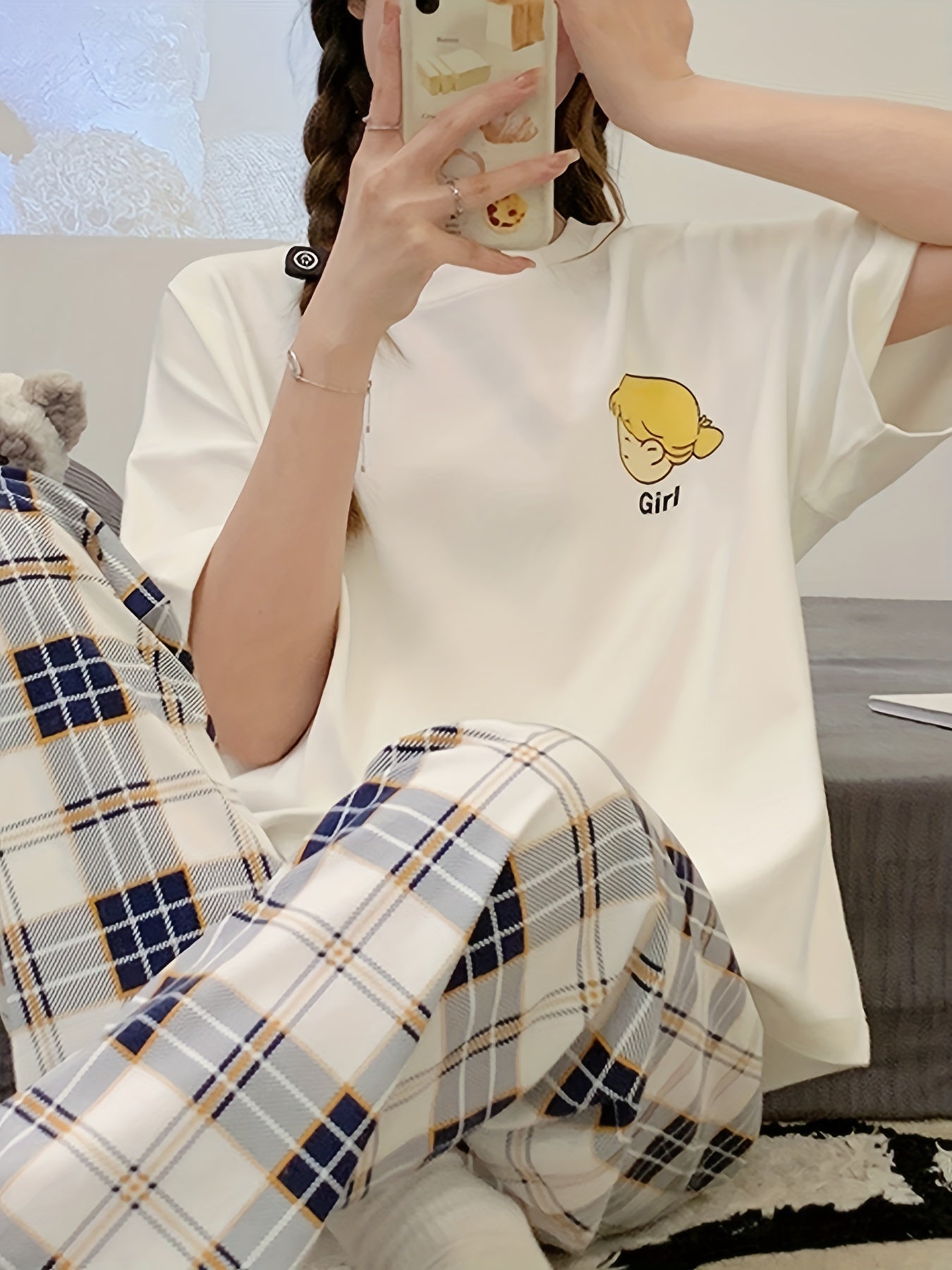 Cartoon Print Pajamas Set Crew Neck Top & Plaid Pants Women's Loungewear