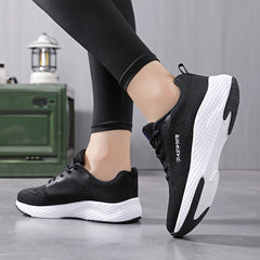 Women's Letter Graphic Slip-on Sneakers Soft Sole Breathable Mesh Shoes