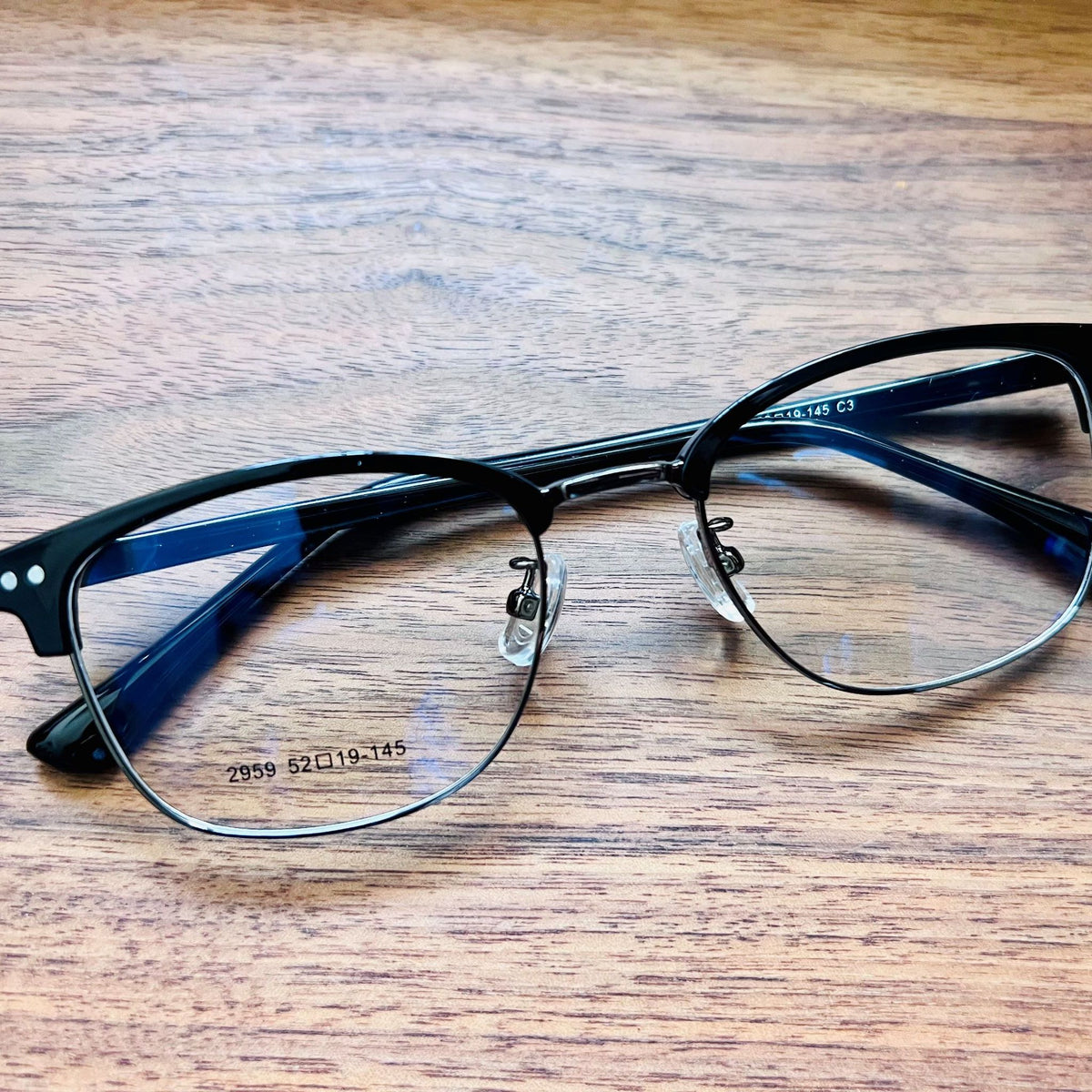 Minimalist Glossy Half frame Glasses