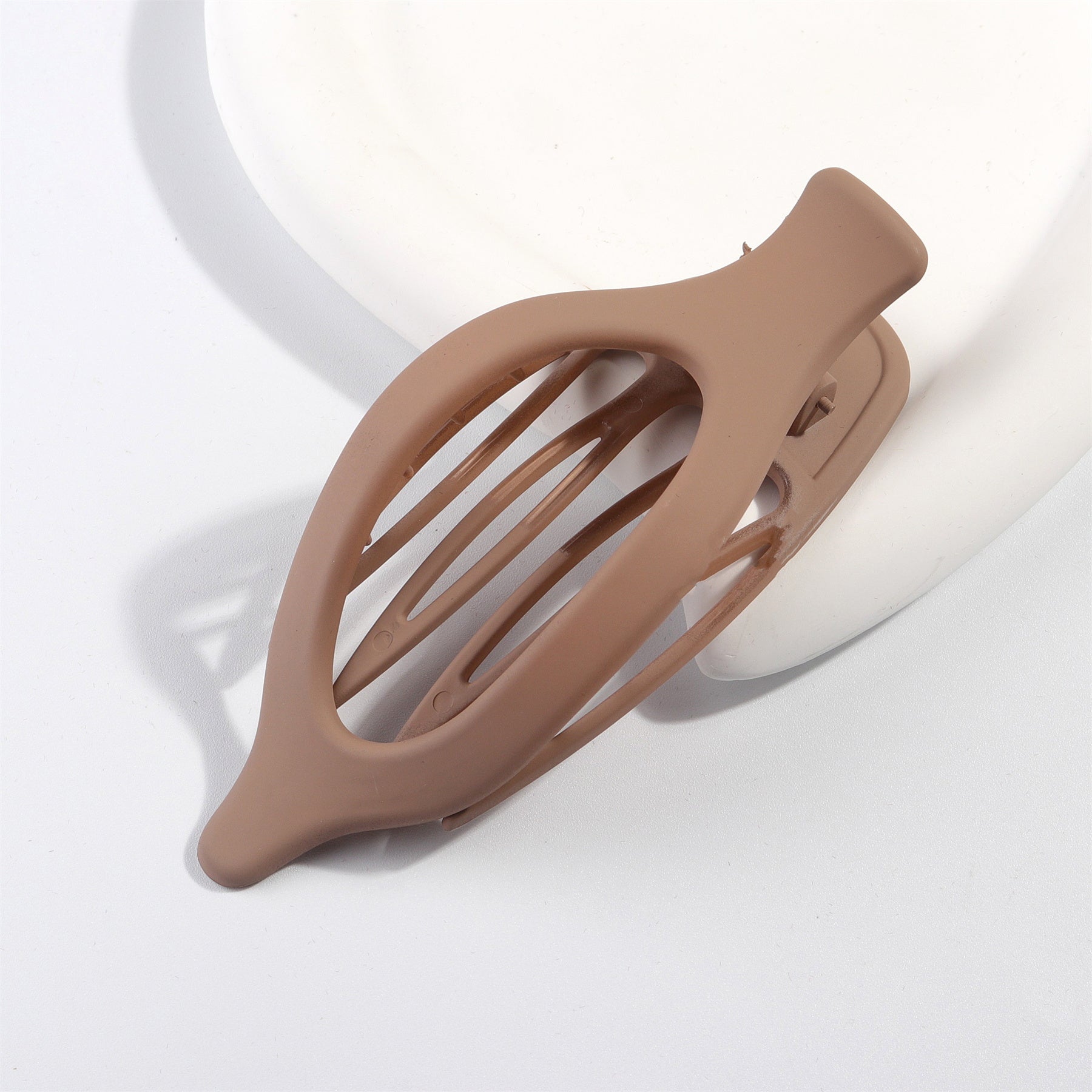 Medium Hair Claw Clips Flat Hair Sectioning Accessories for Women