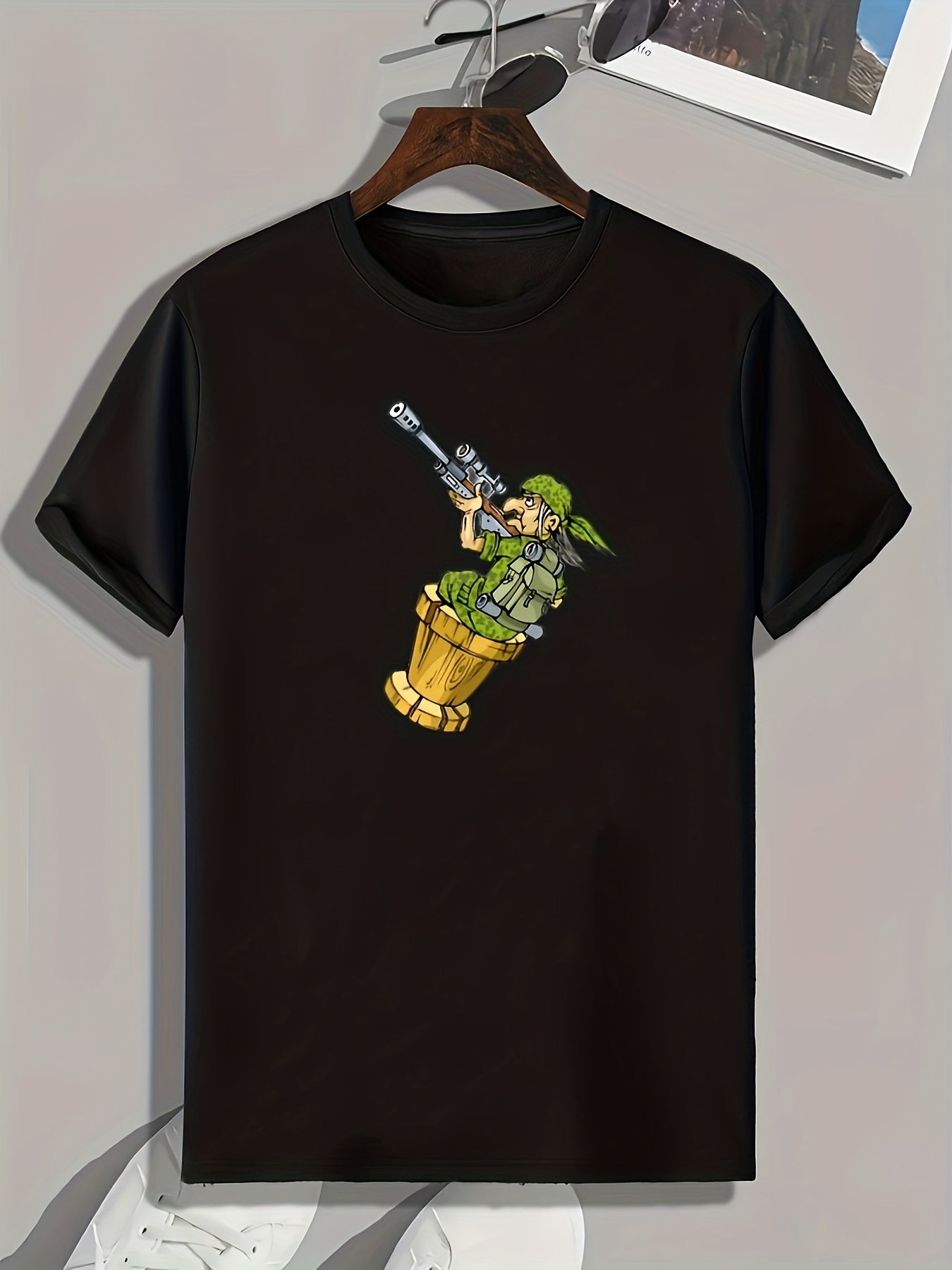 Hunter Print Men's Graphic T-shirt for Summer