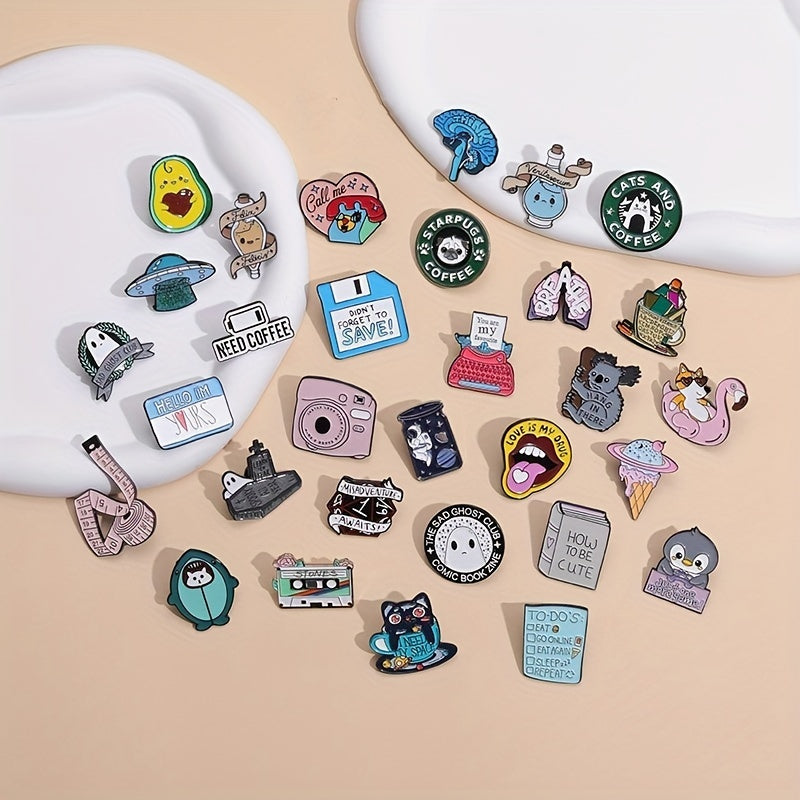 5pcs Random Cartoon Animal Brooch Bag Accessory Pin For Men