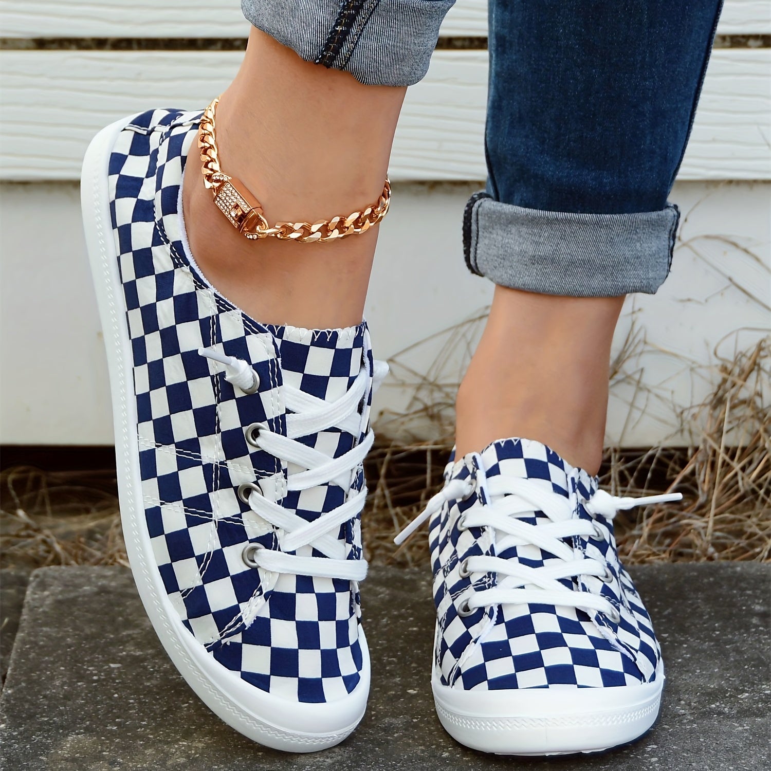 Checkerboard Pattern Lace Up Walking Shoes for Women