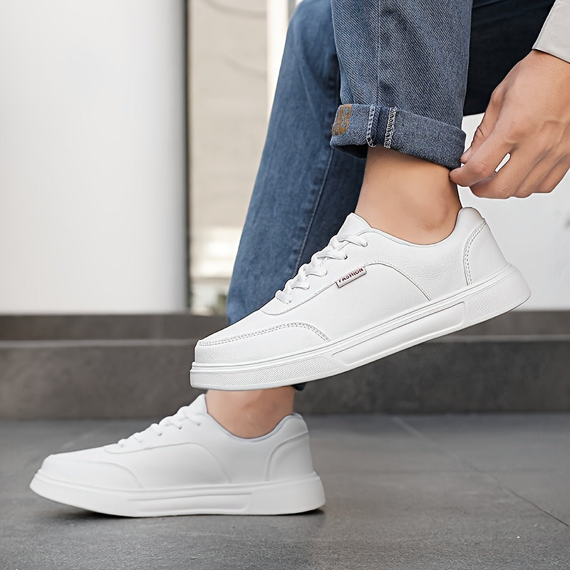 Faux Leather Flat Skate Shoes Non Slip Lightweight Wear Resistance Sneakers