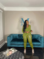 Women's Plus Size Casual 2 Piece Set - V Neck Top & Leggings