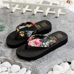 Women's Floral Summer Flip Flops Lightweight Beach Slides