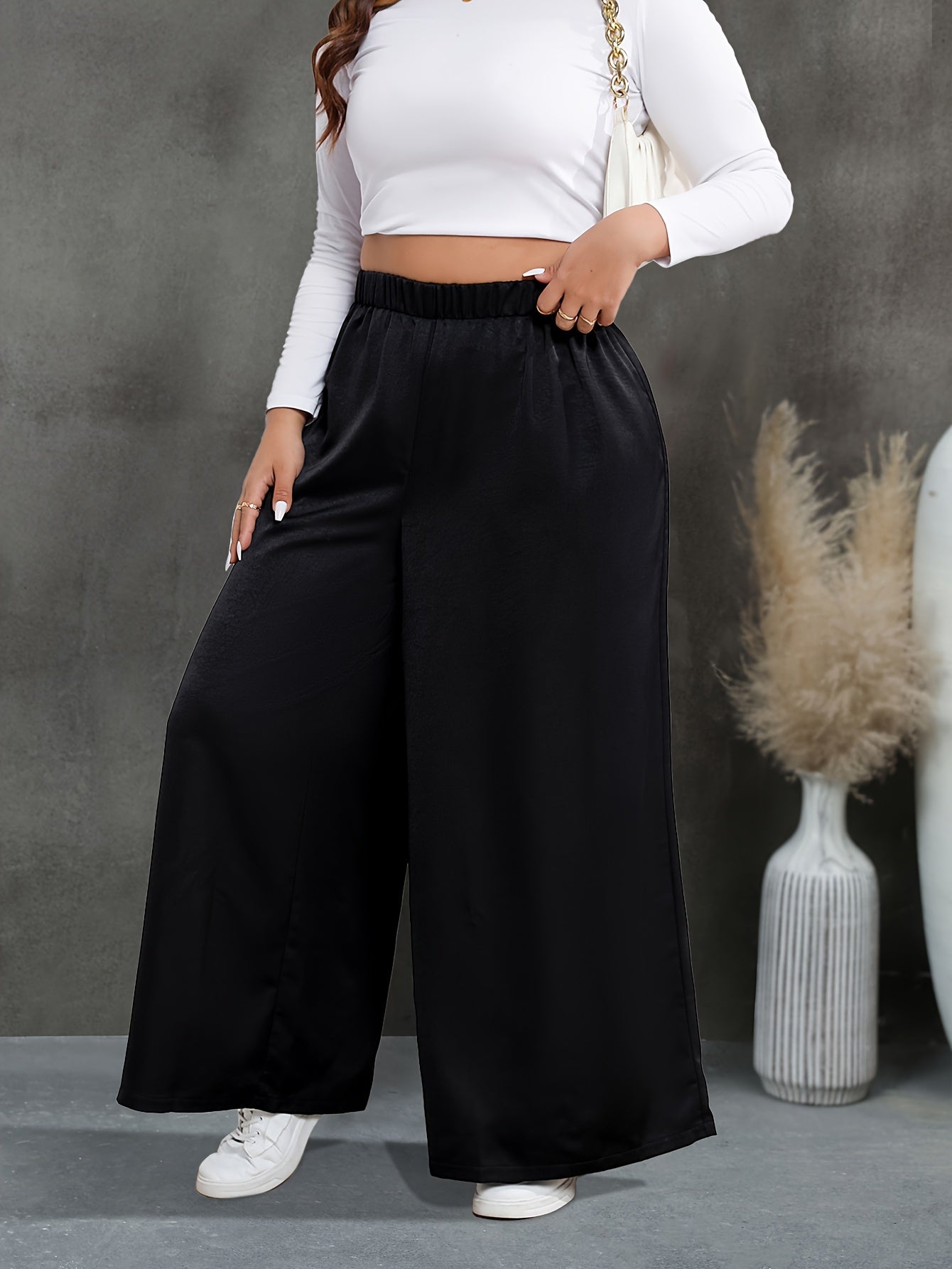  High Rise Wide Leg Trousers