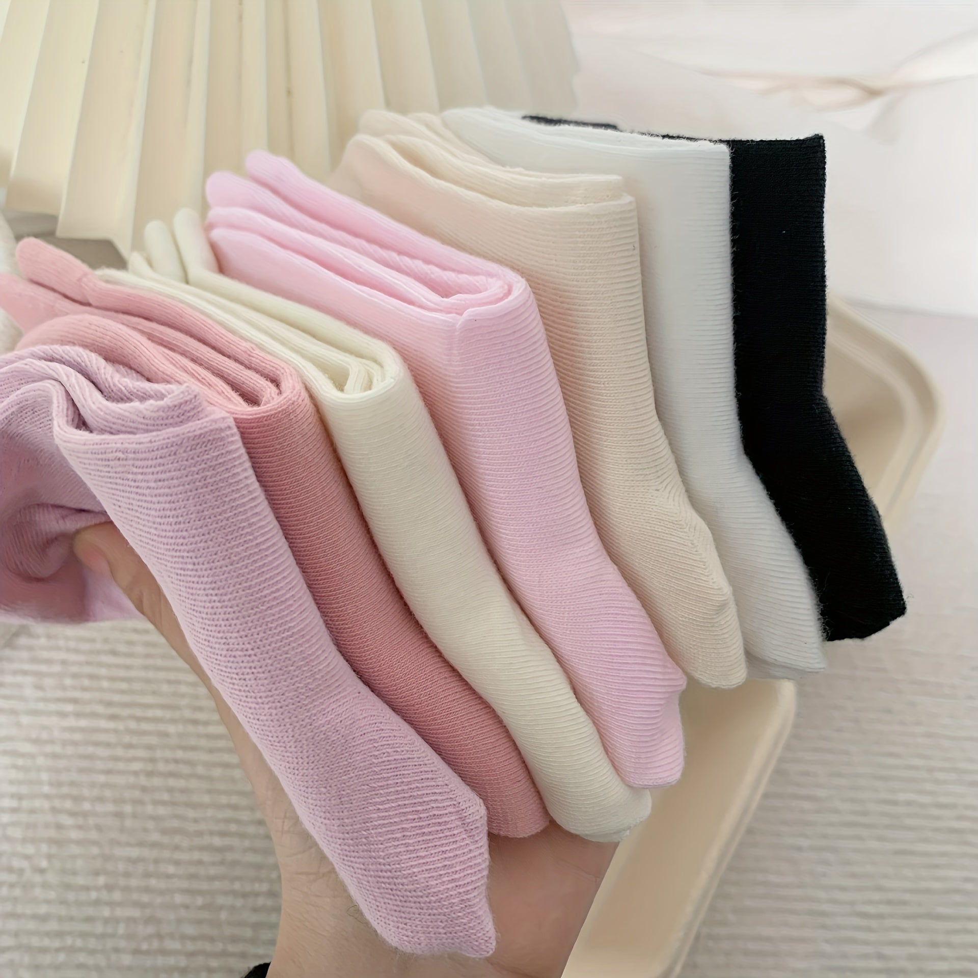 7 Pairs Solid Crew Socks Comfy & Breathable Mid Tube Women's Stockings