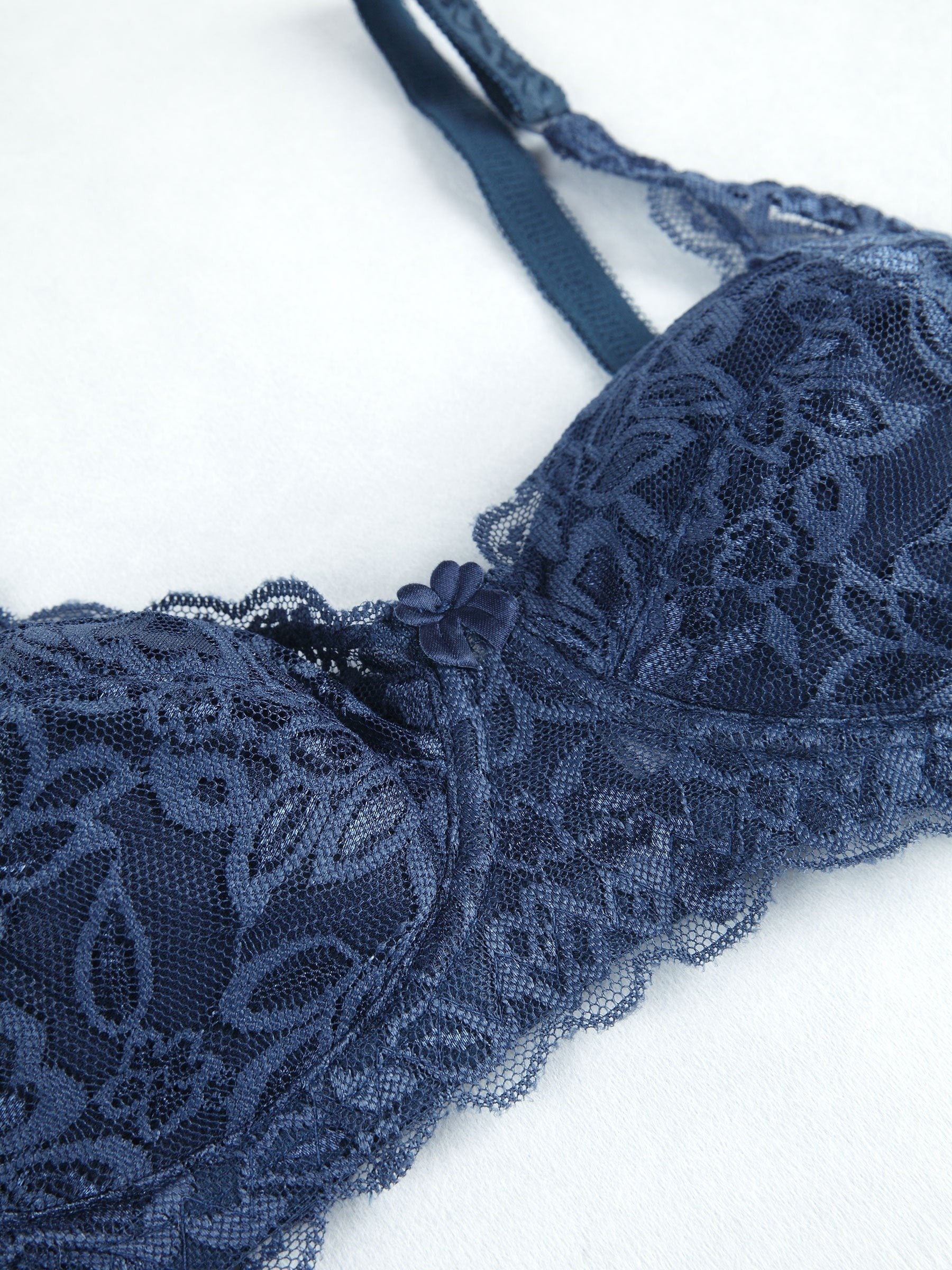 Lace Push Up Bra with Scallop Trim