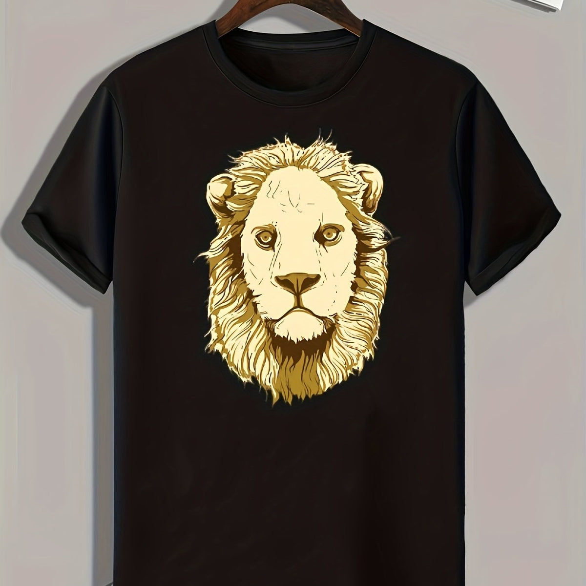 Lion Pattern Print Men's Sports T-shirt - Outdoor Clothing For Fitness