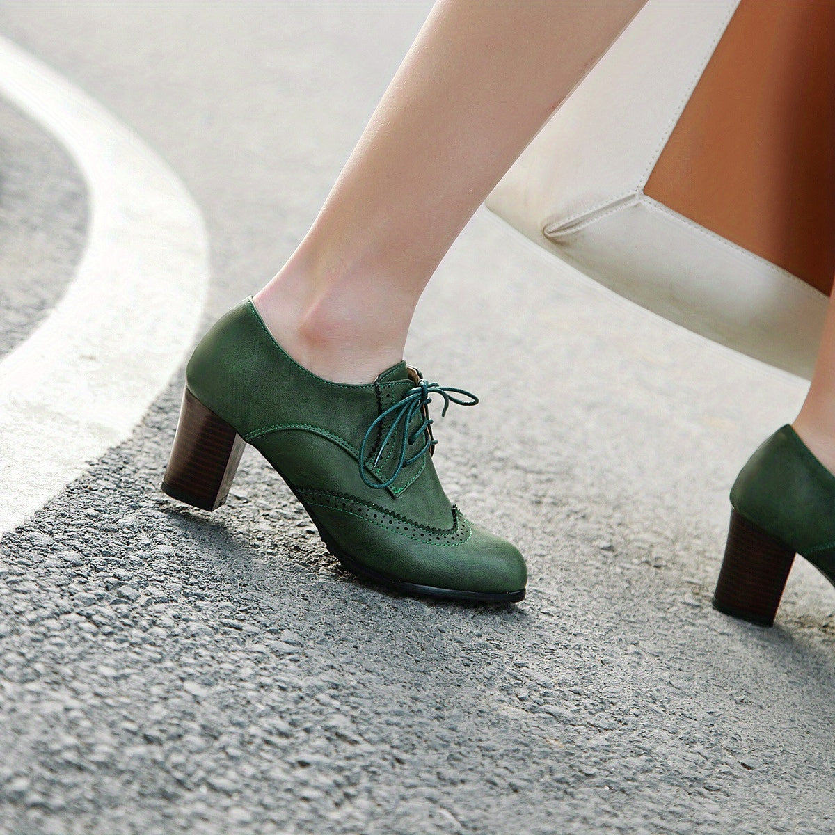 Green High Heel Oxfords Lace Up Faux Leather Stacked Heel Shoes