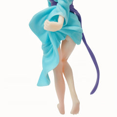 Kimono Beauty Figurine with Delicate Ornaments and Family Accessories