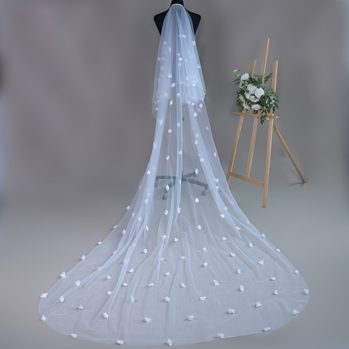 Romantic Floral Bridal Veil with Comb Double Layer Long Train