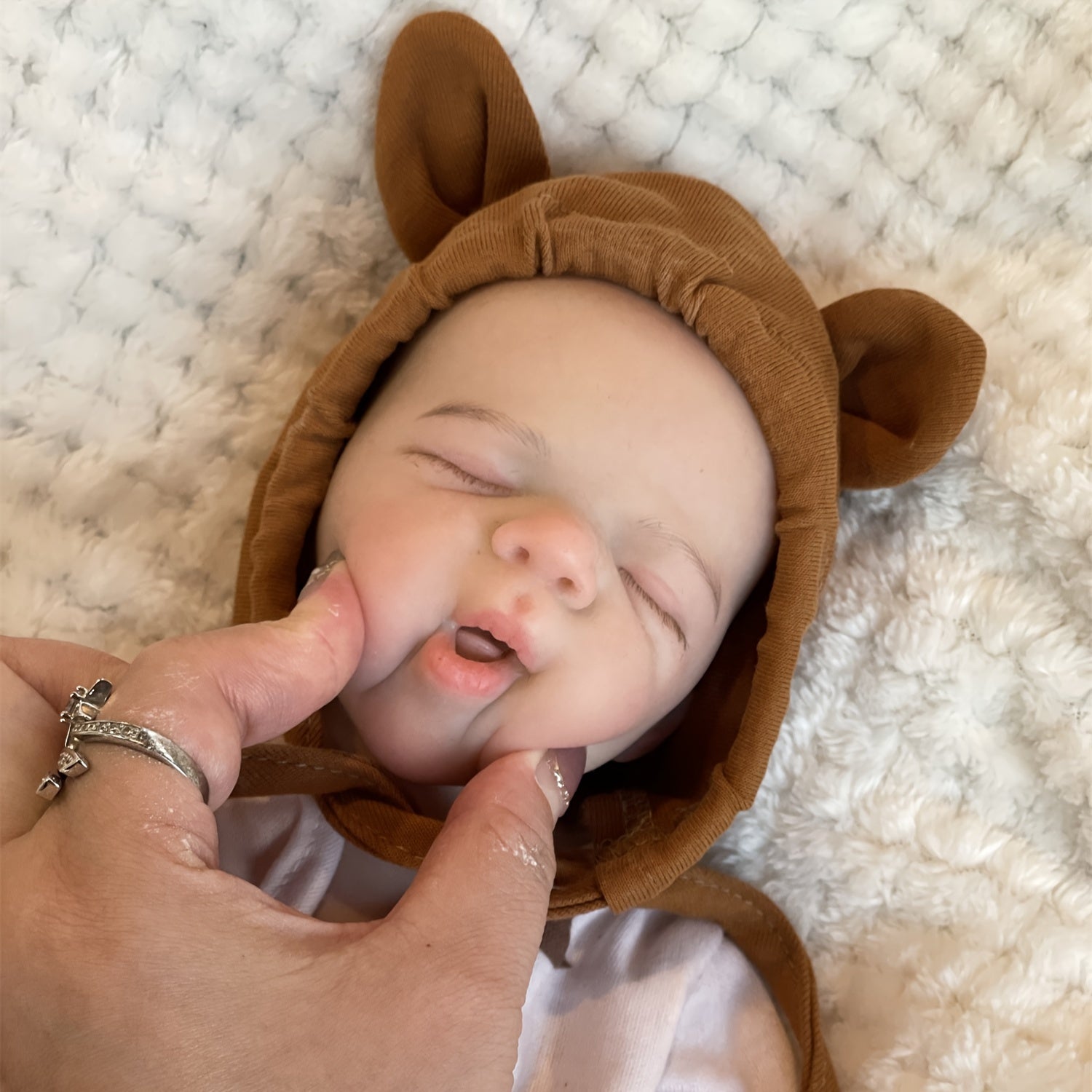 Waterproof Pascale Solid Silicone Reborn Girl Doll with Outfits
