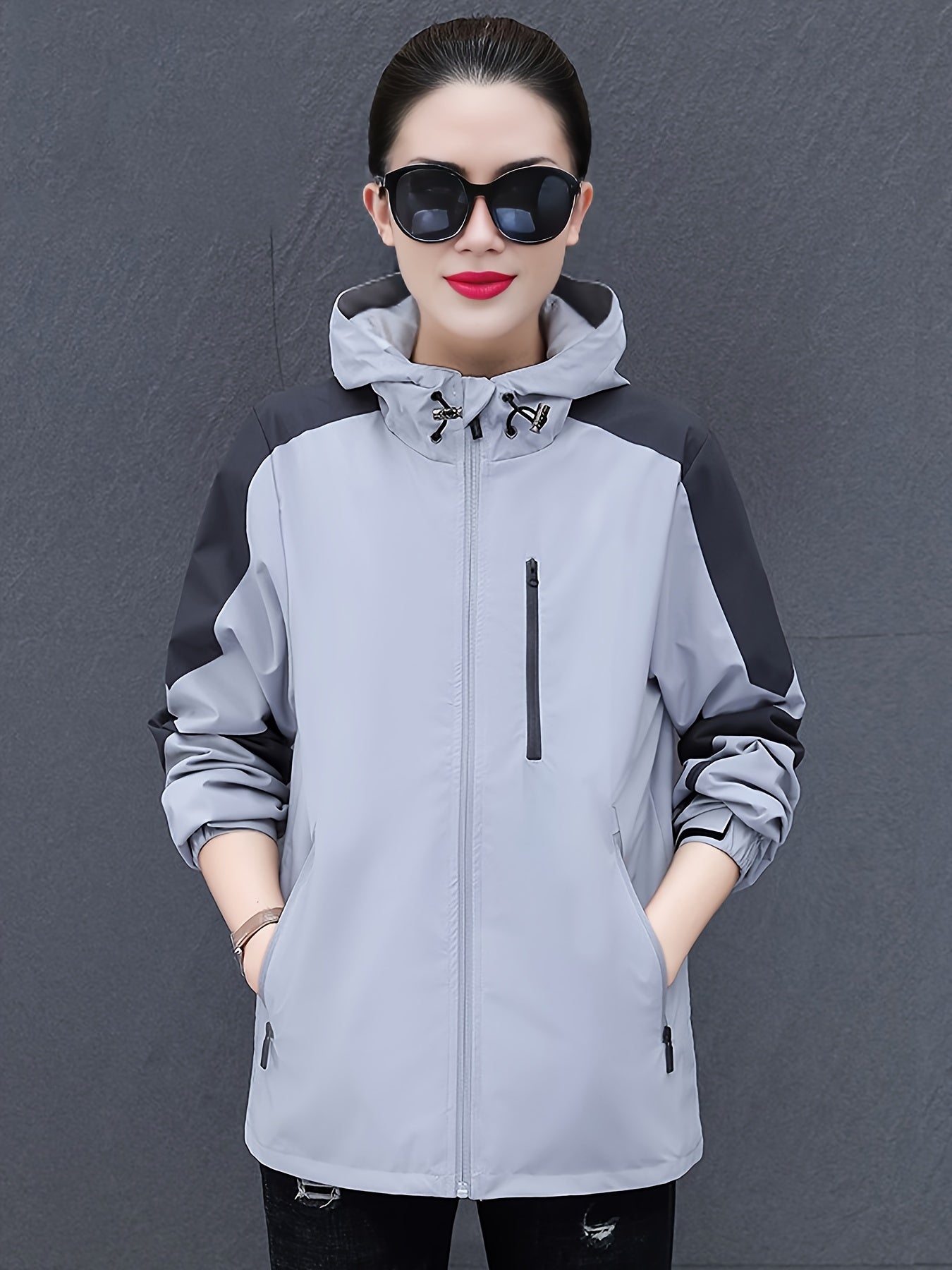Women's Outdoor Block Sports Jacket Zipper Pockets Waterproof & Breathable