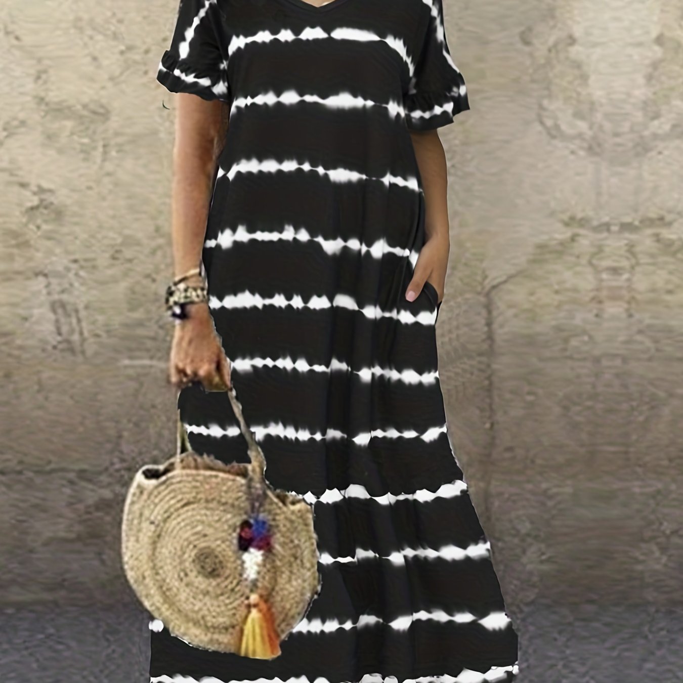 Plus Strip V Neck Maxi Dress With Pockets