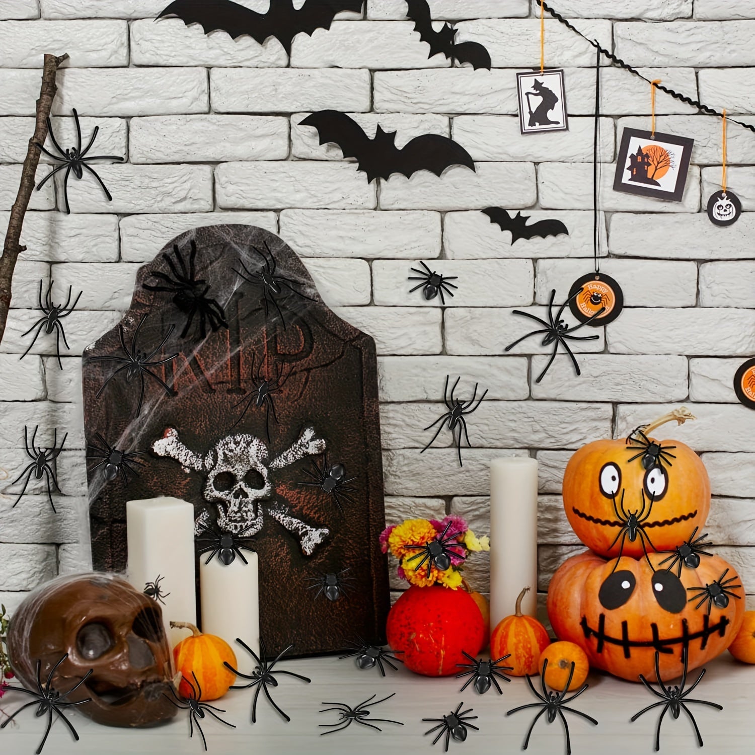 100pcs Halloween Spooky Plastic Spiders Scary Toy Kids Party Decor