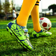 Boys Anti Skid Soccer Cleats Hook Loop Fastener Breathable Colorful